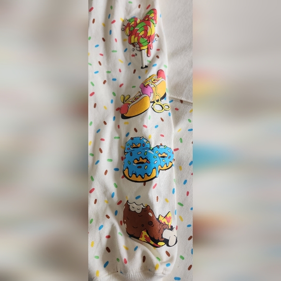 NEW Disneyland Resort Eats XS Treats Snacks Food Dole Whip Churro Spirit Jersey - Picture 10 of 12